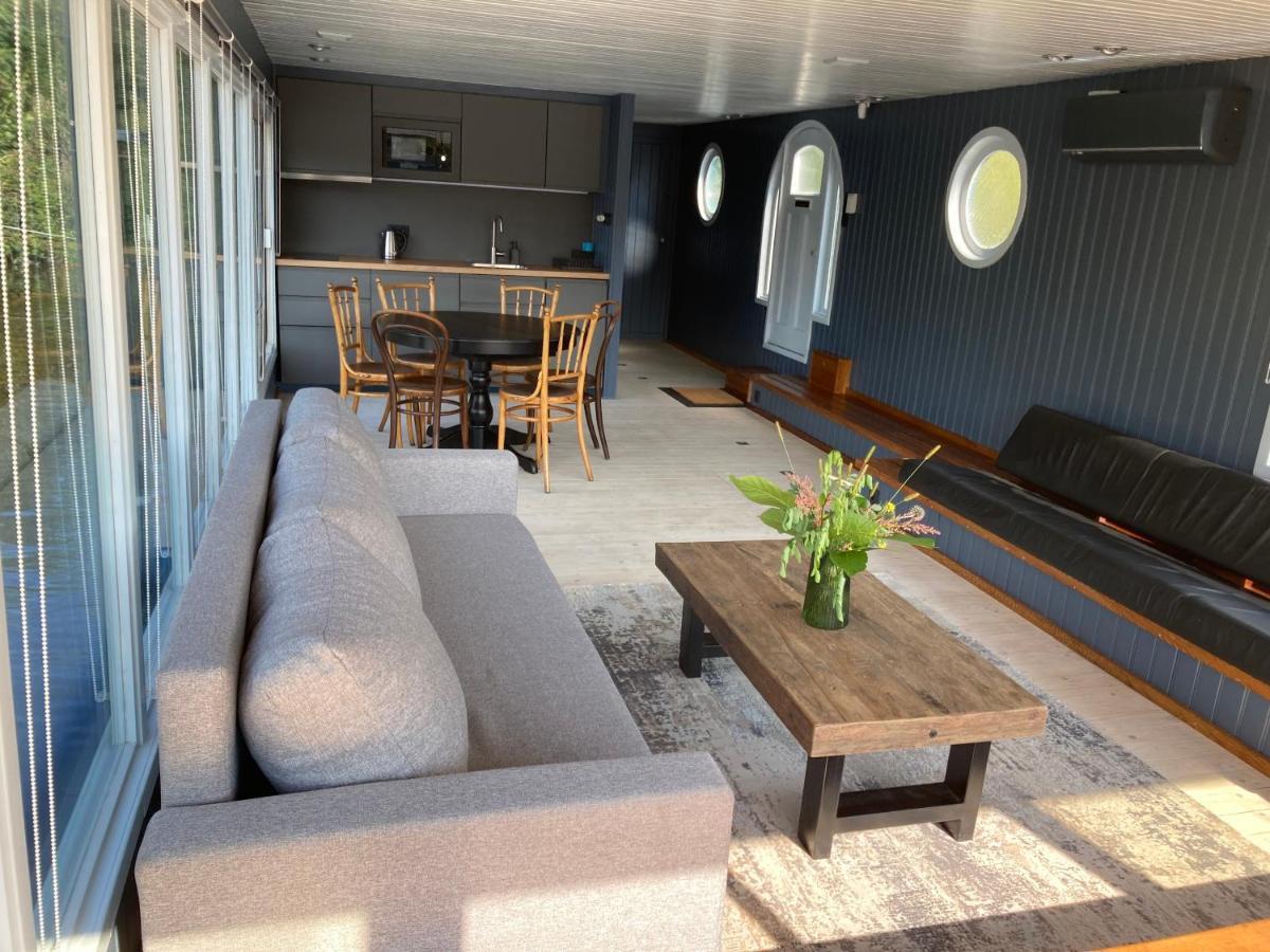 Houseboat - Best Place In Прага Екстериор снимка