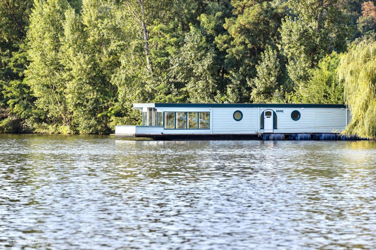 Houseboat - Best Place In Прага Екстериор снимка