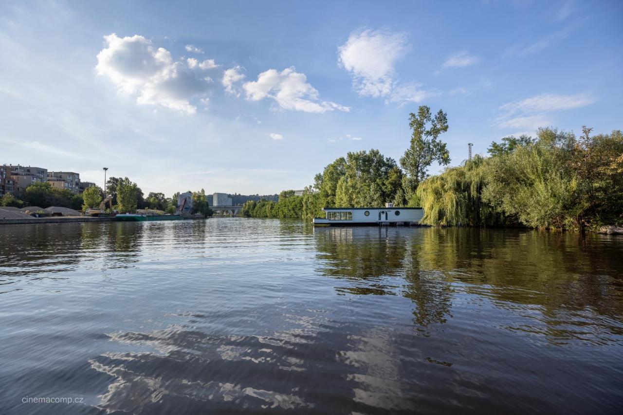 Houseboat - Best Place In Прага Екстериор снимка