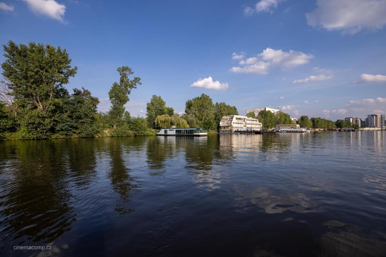 Houseboat - Best Place In Прага Екстериор снимка