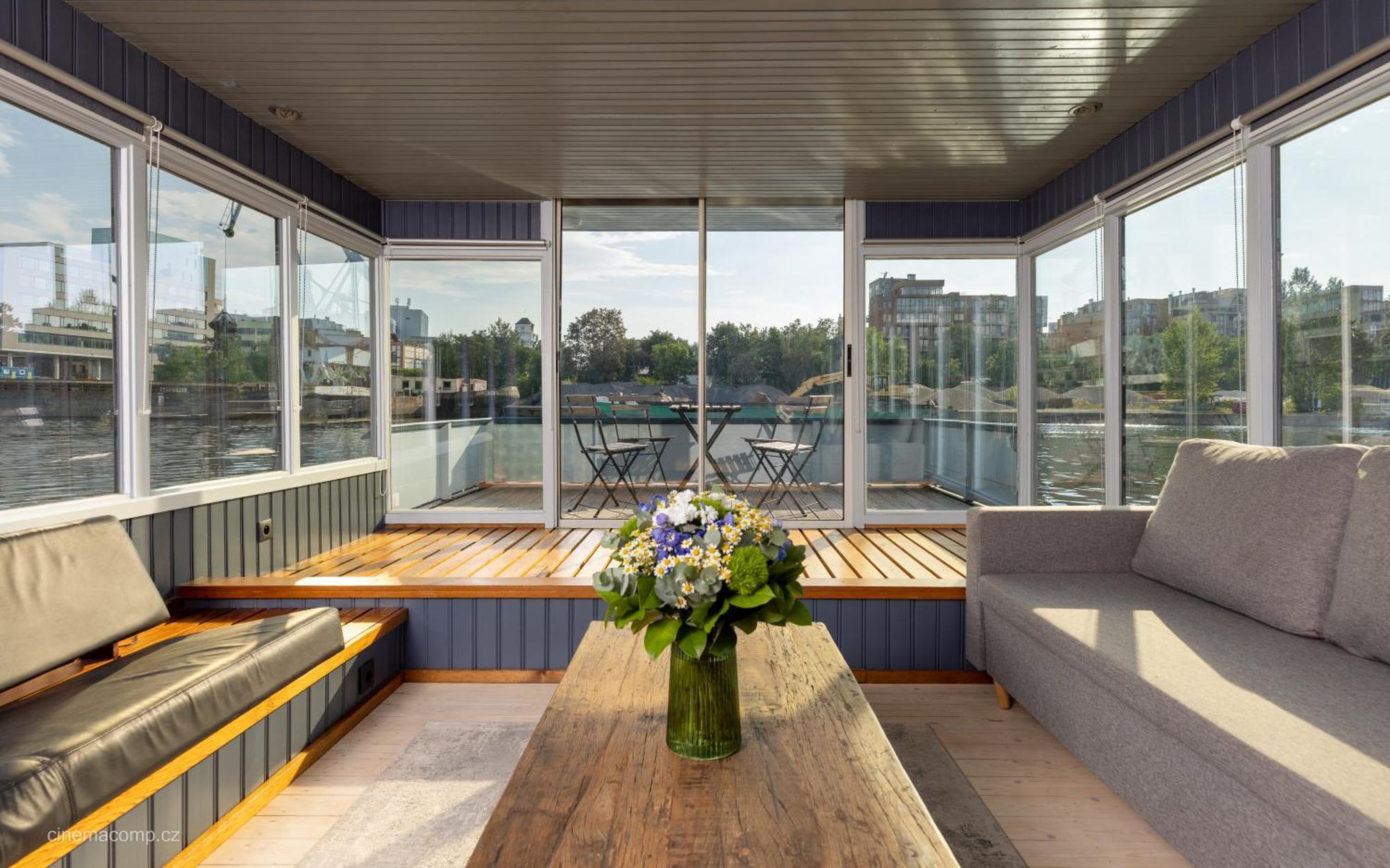 Houseboat - Best Place In Прага Екстериор снимка